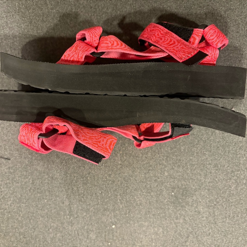 Teva Women's Sandals size 10 - Picture 4 of 5